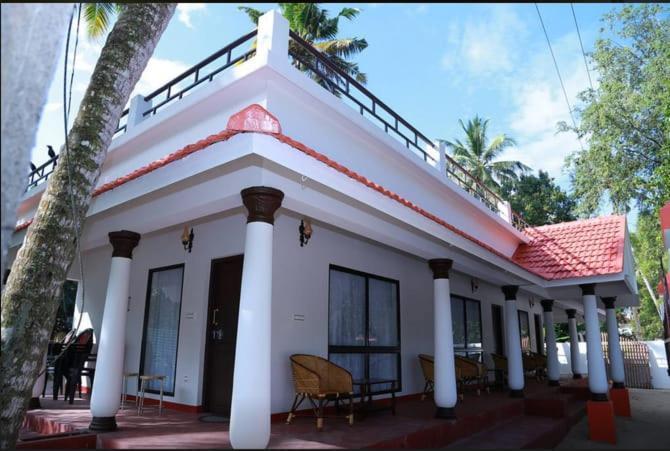 Marari Beach Clleetus Homestay Mararikulam Luaran gambar