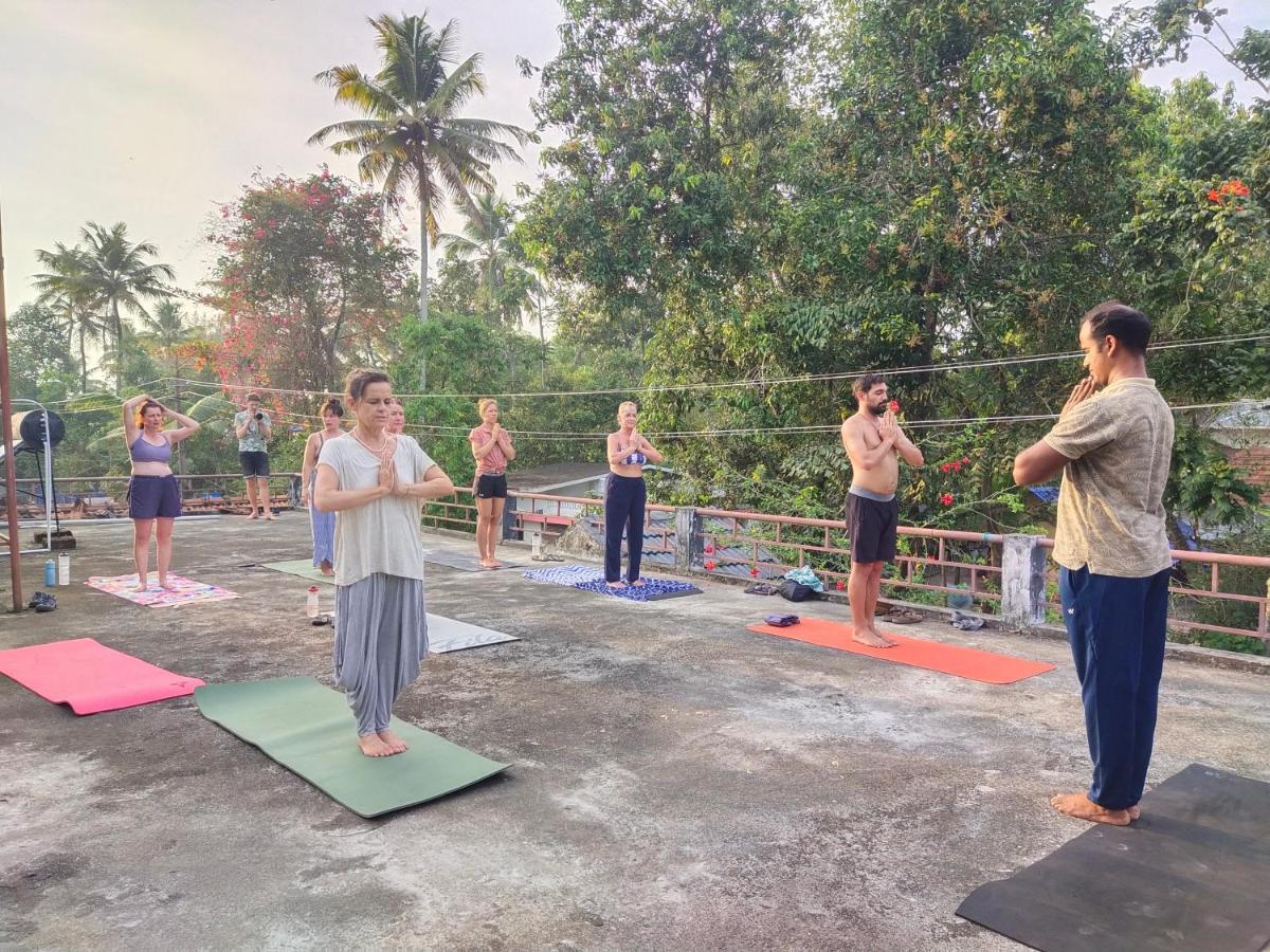 Marari Beach Clleetus Homestay Mararikulam Luaran gambar